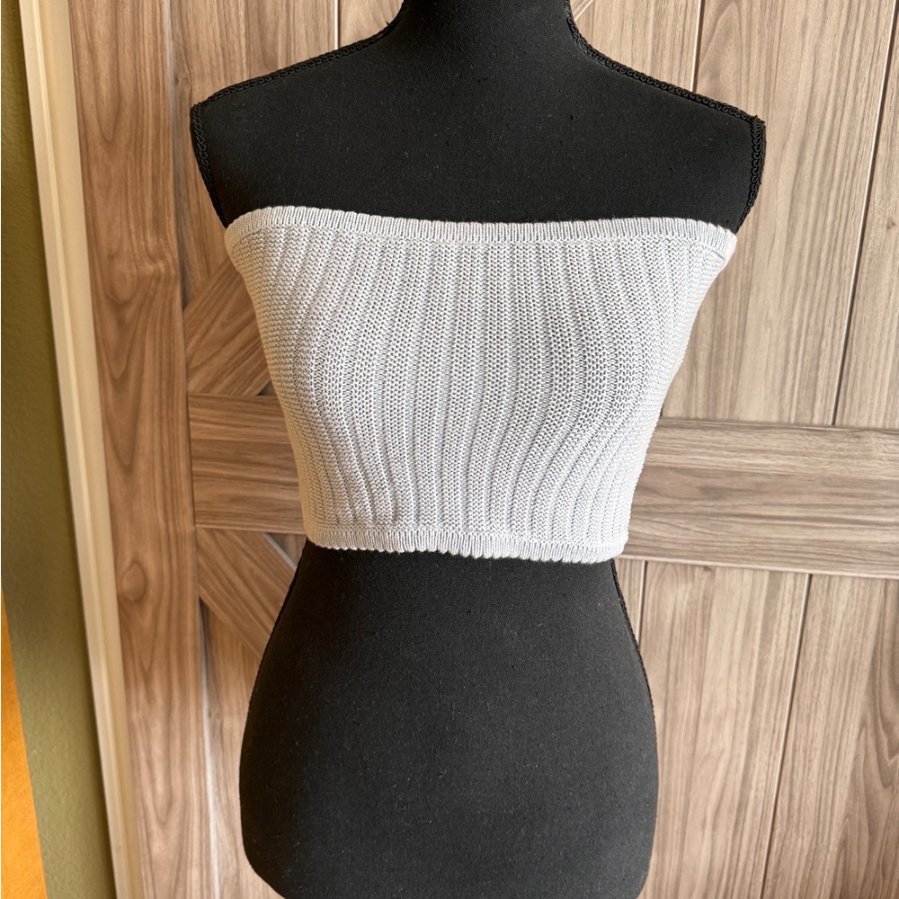 Lottie Moss Light blue knit tube top
